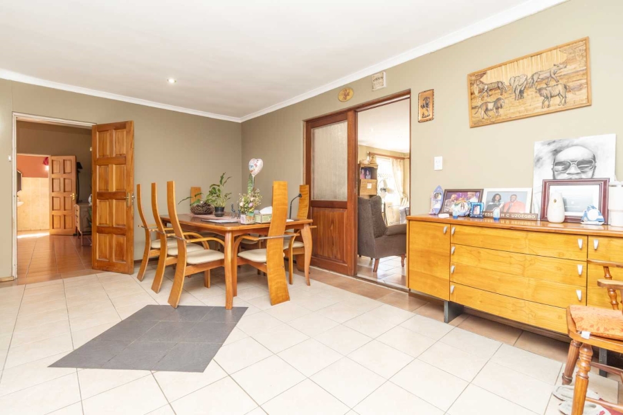 5 Bedroom Property for Sale in Northcliff Gauteng
