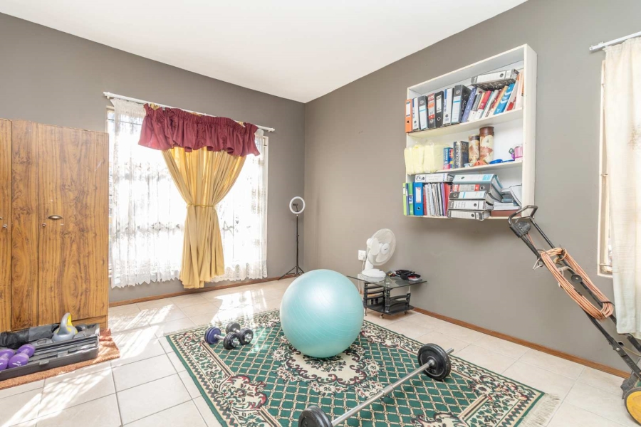 5 Bedroom Property for Sale in Northcliff Gauteng
