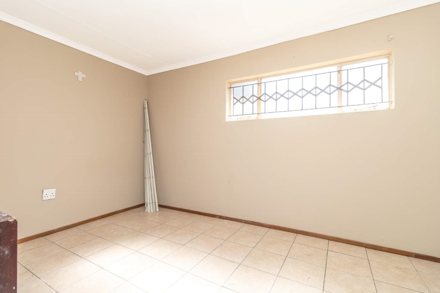 5 Bedroom Property for Sale in Northcliff Gauteng