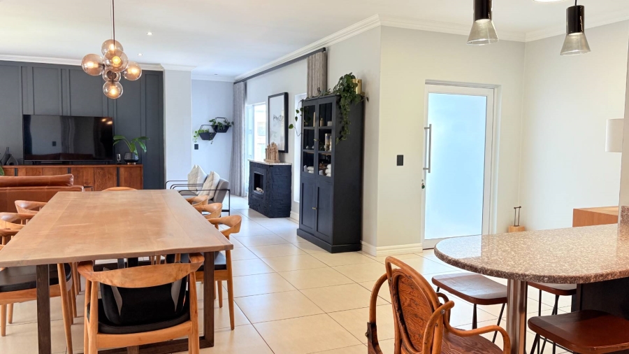4 Bedroom Property for Sale in Midstream Hill Gauteng