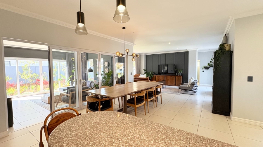 4 Bedroom Property for Sale in Midstream Hill Gauteng
