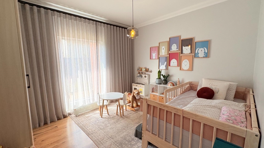 4 Bedroom Property for Sale in Midstream Hill Gauteng