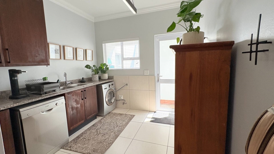 4 Bedroom Property for Sale in Midstream Hill Gauteng