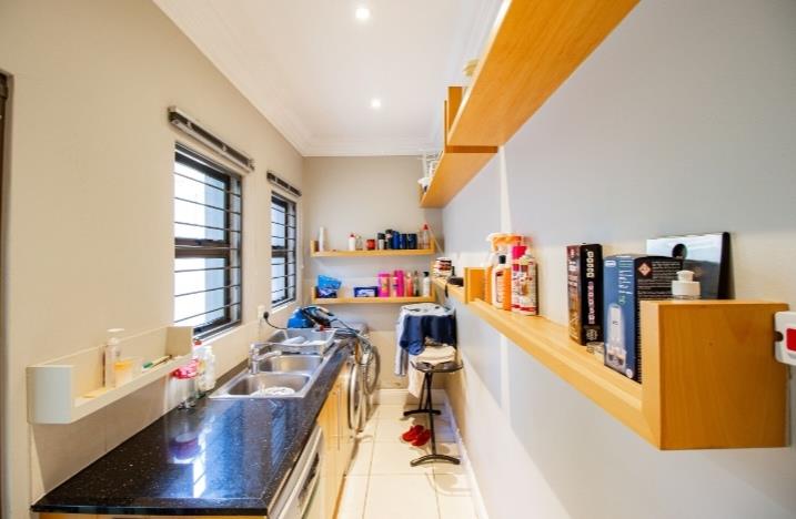 To Let 4 Bedroom Property for Rent in Sunset Acres Gauteng