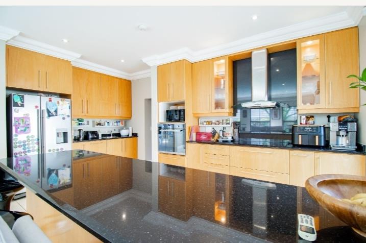 To Let 4 Bedroom Property for Rent in Sunset Acres Gauteng