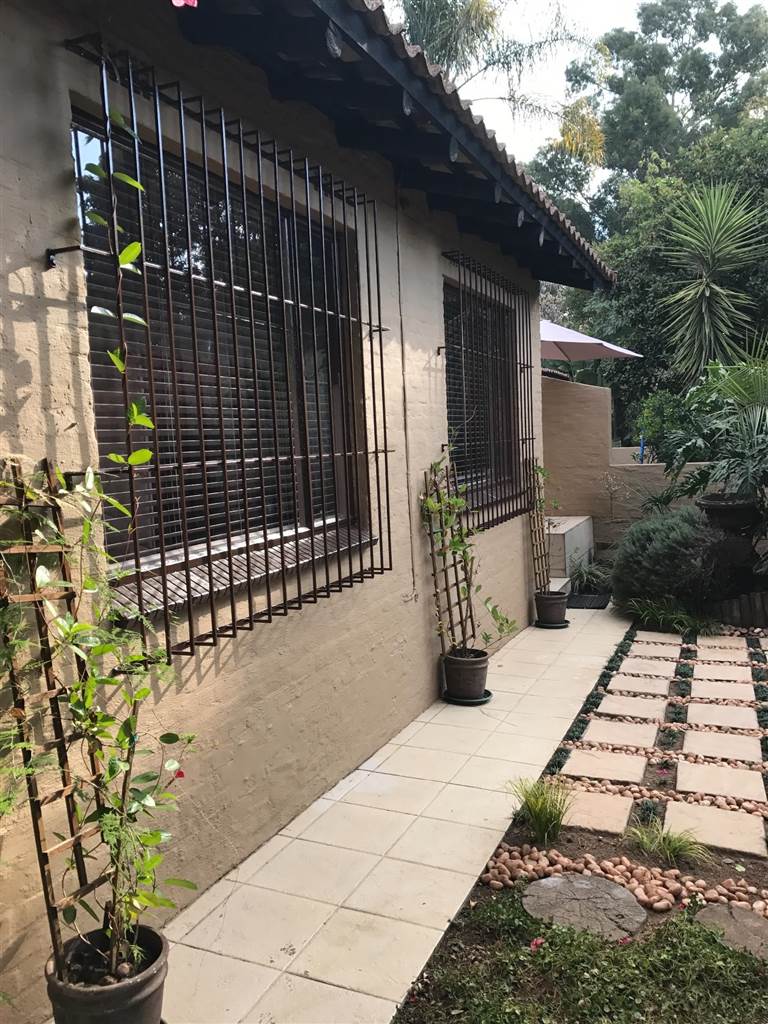 To Let 2 Bedroom Property for Rent in Sandown Gauteng