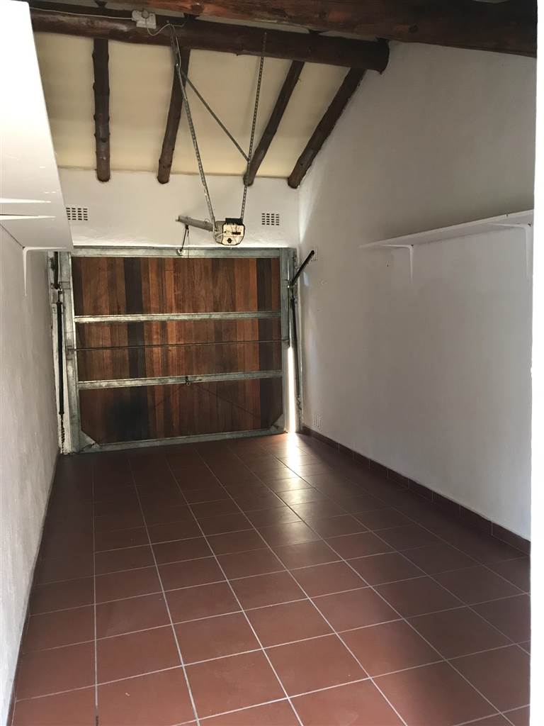 To Let 2 Bedroom Property for Rent in Sandown Gauteng