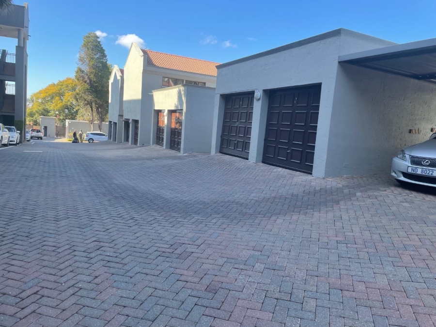 To Let 2 Bedroom Property for Rent in Strathavon Gauteng