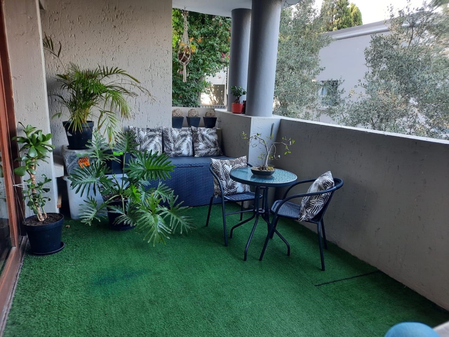 To Let 2 Bedroom Property for Rent in Strathavon Gauteng