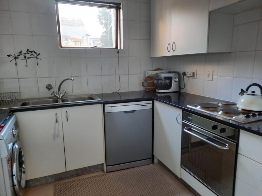 To Let 2 Bedroom Property for Rent in Strathavon Gauteng