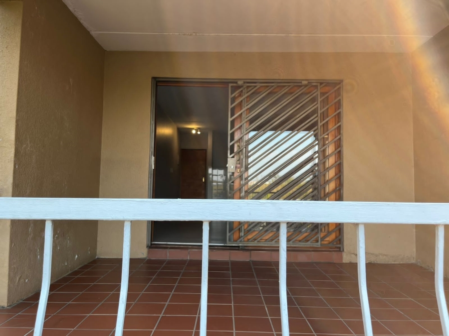 To Let 2 Bedroom Property for Rent in Paulshof Gauteng