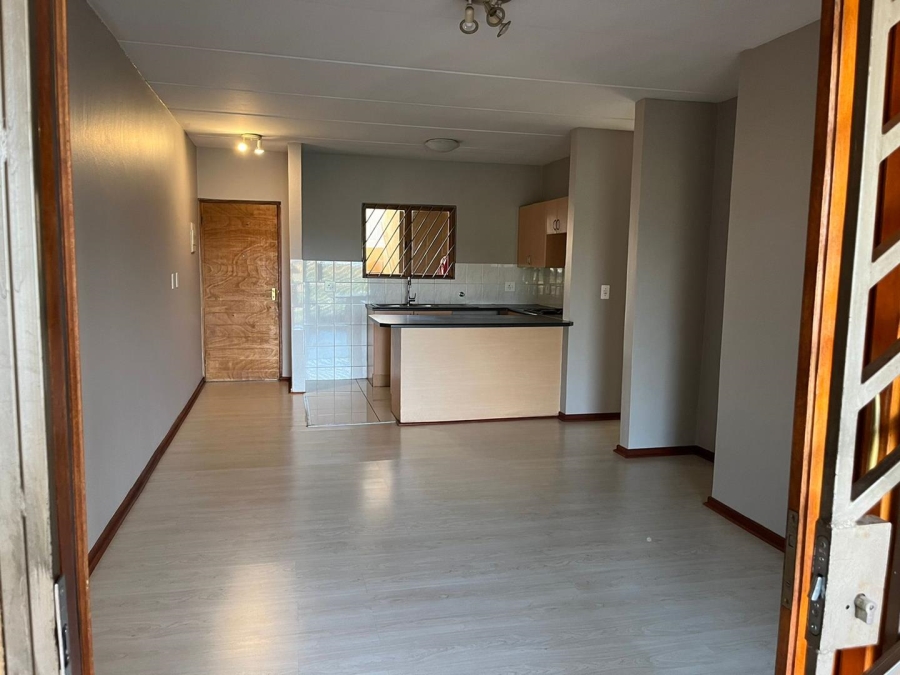 To Let 2 Bedroom Property for Rent in Paulshof Gauteng