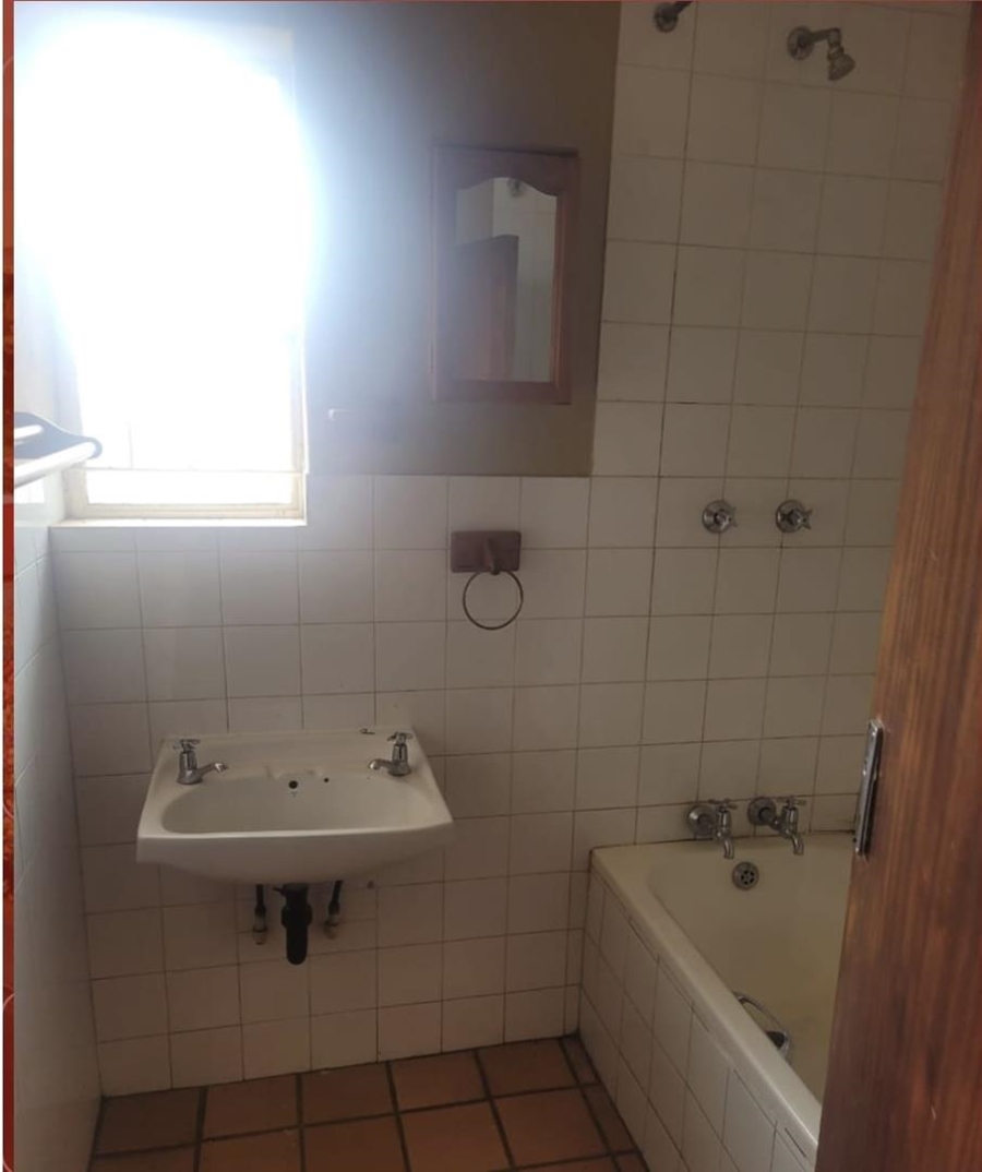 3 Bedroom Property for Sale in Kwaggasrand Gauteng