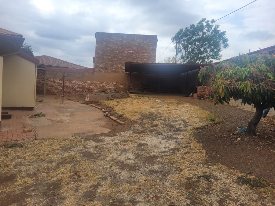 3 Bedroom Property for Sale in Kwaggasrand Gauteng