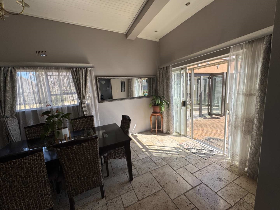 4 Bedroom Property for Sale in Brackenhurst Gauteng