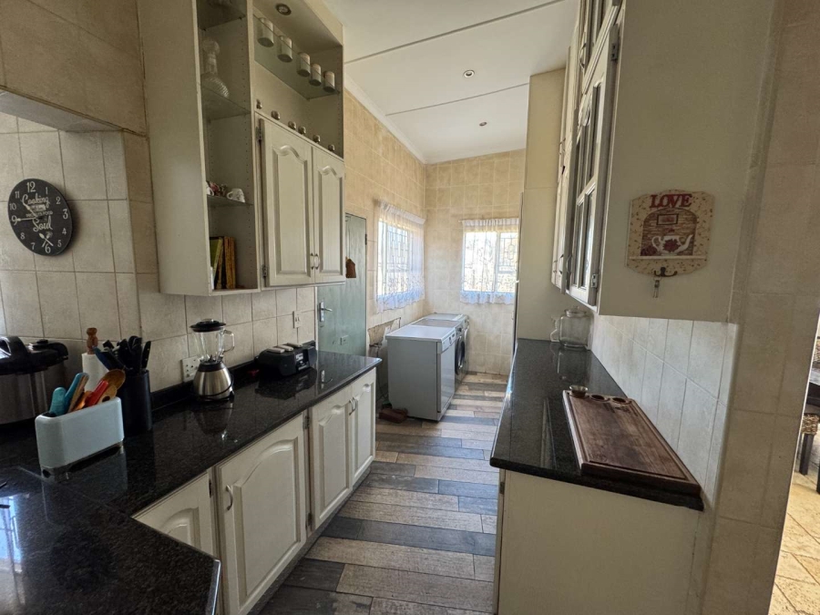 4 Bedroom Property for Sale in Brackenhurst Gauteng
