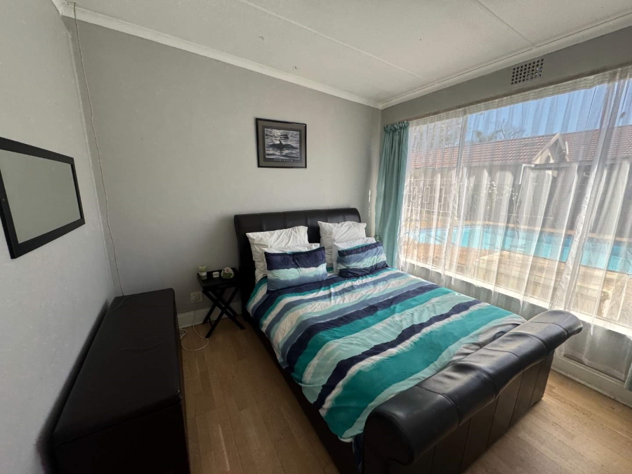 4 Bedroom Property for Sale in Brackenhurst Gauteng