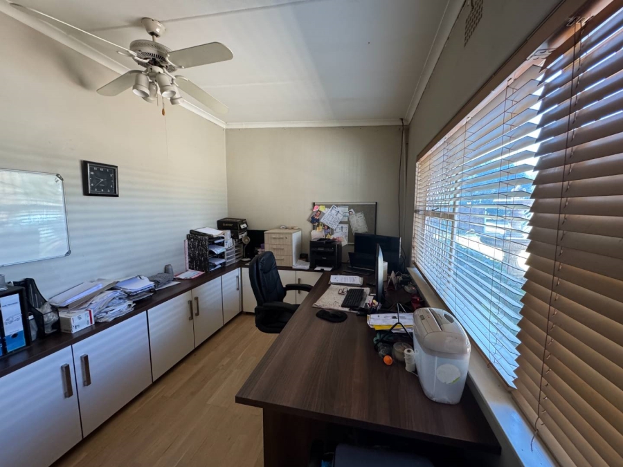 4 Bedroom Property for Sale in Brackenhurst Gauteng