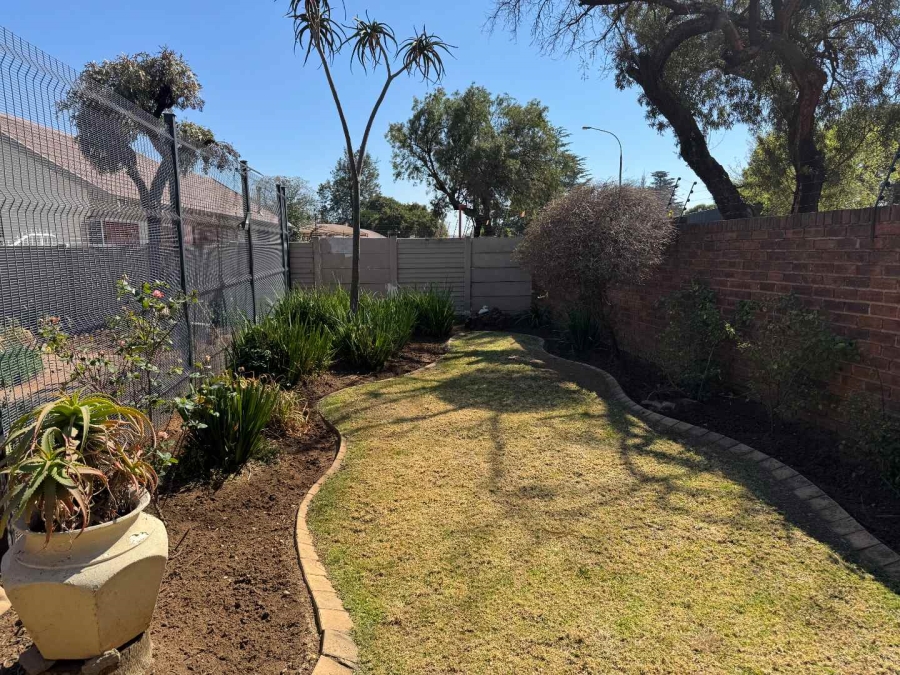 4 Bedroom Property for Sale in Brackenhurst Gauteng