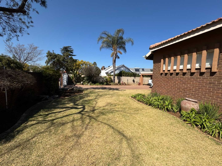4 Bedroom Property for Sale in Brackenhurst Gauteng