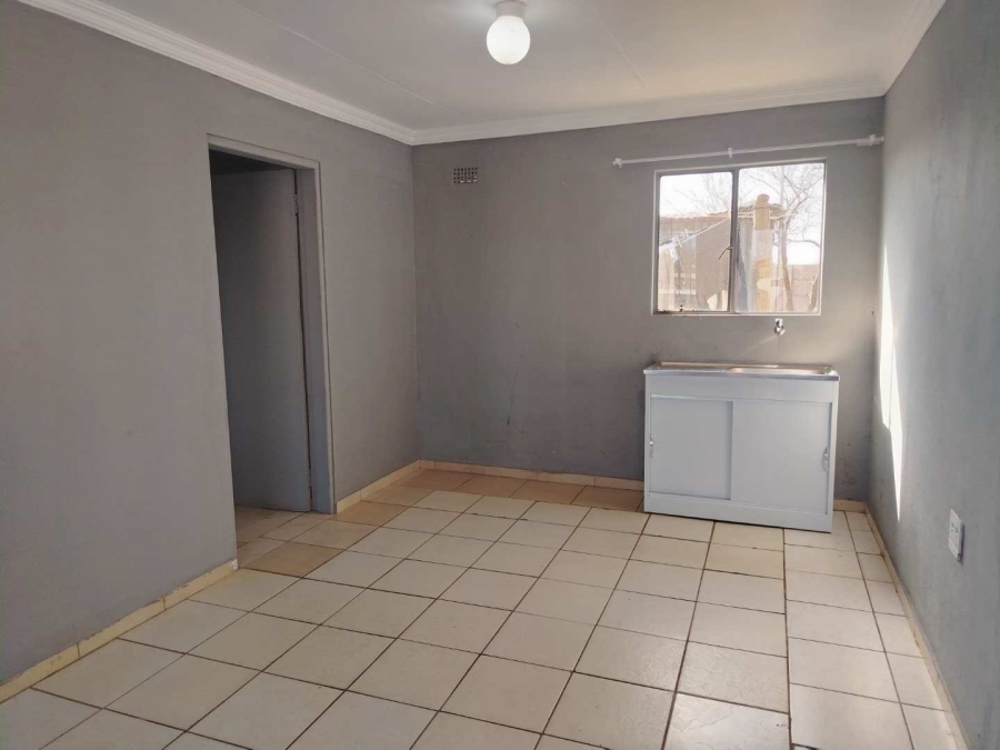 5 Bedroom Property for Sale in Kingsway Gauteng