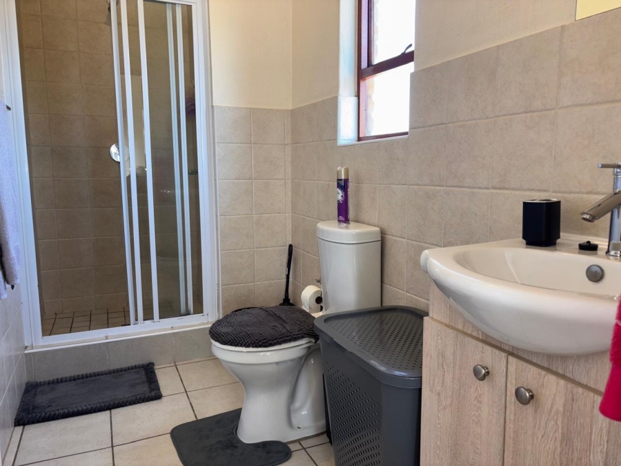2 Bedroom Property for Sale in Olivedale Gauteng