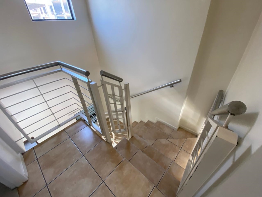 To Let 2 Bedroom Property for Rent in Sunninghill Gauteng