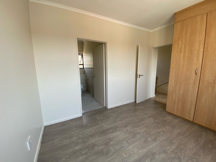 To Let 2 Bedroom Property for Rent in Sunninghill Gauteng