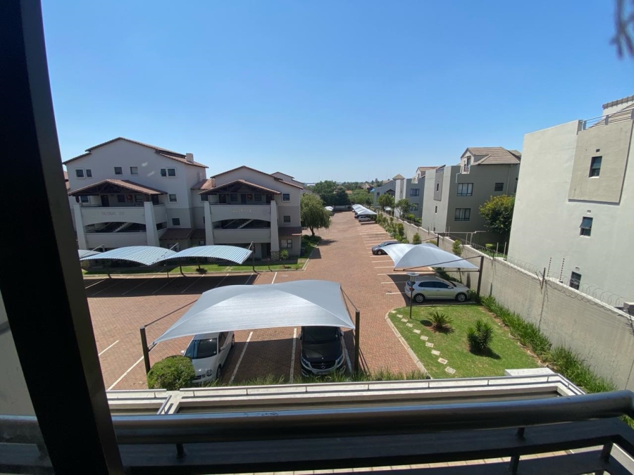 To Let 2 Bedroom Property for Rent in Sunninghill Gauteng