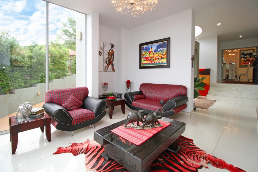 5 Bedroom Property for Sale in Featherbrooke Estate Gauteng