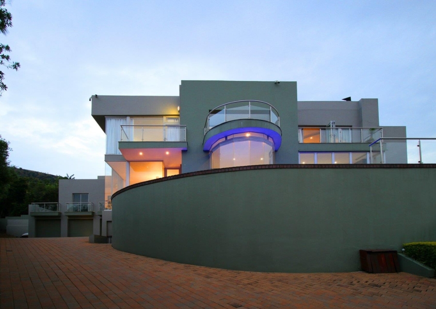 5 Bedroom Property for Sale in Featherbrooke Estate Gauteng
