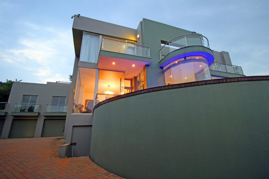 5 Bedroom Property for Sale in Featherbrooke Estate Gauteng