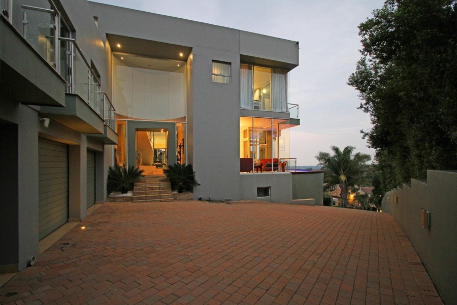 5 Bedroom Property for Sale in Featherbrooke Estate Gauteng