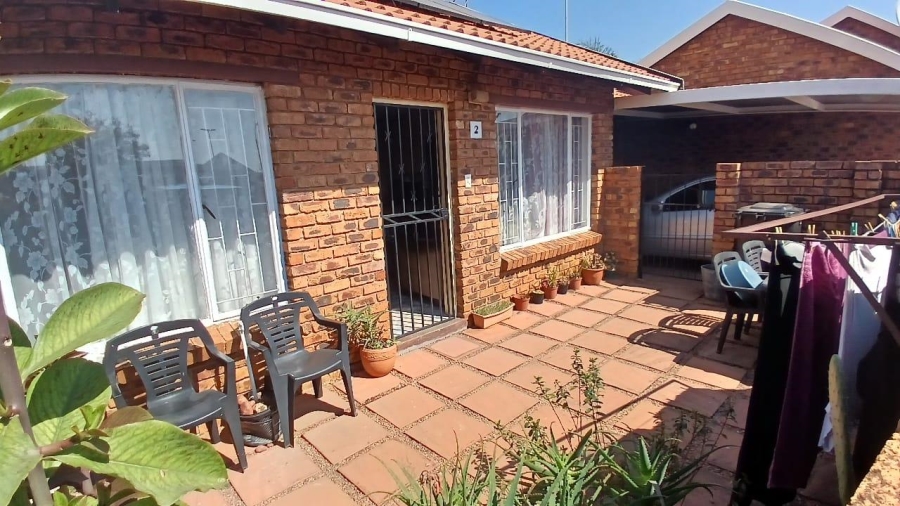 2 Bedroom Property for Sale in Norkem Park Gauteng