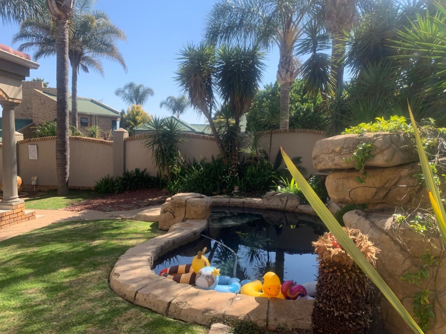 3 Bedroom Property for Sale in Glen Erasmia Gauteng