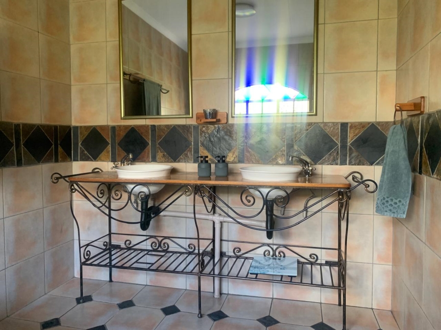 3 Bedroom Property for Sale in Glen Erasmia Gauteng