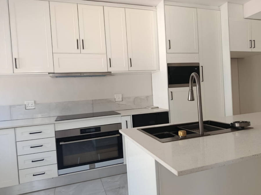 4 Bedroom Property for Sale in Amberfield Gauteng