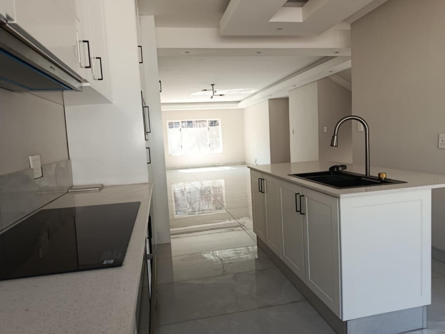 4 Bedroom Property for Sale in Amberfield Gauteng