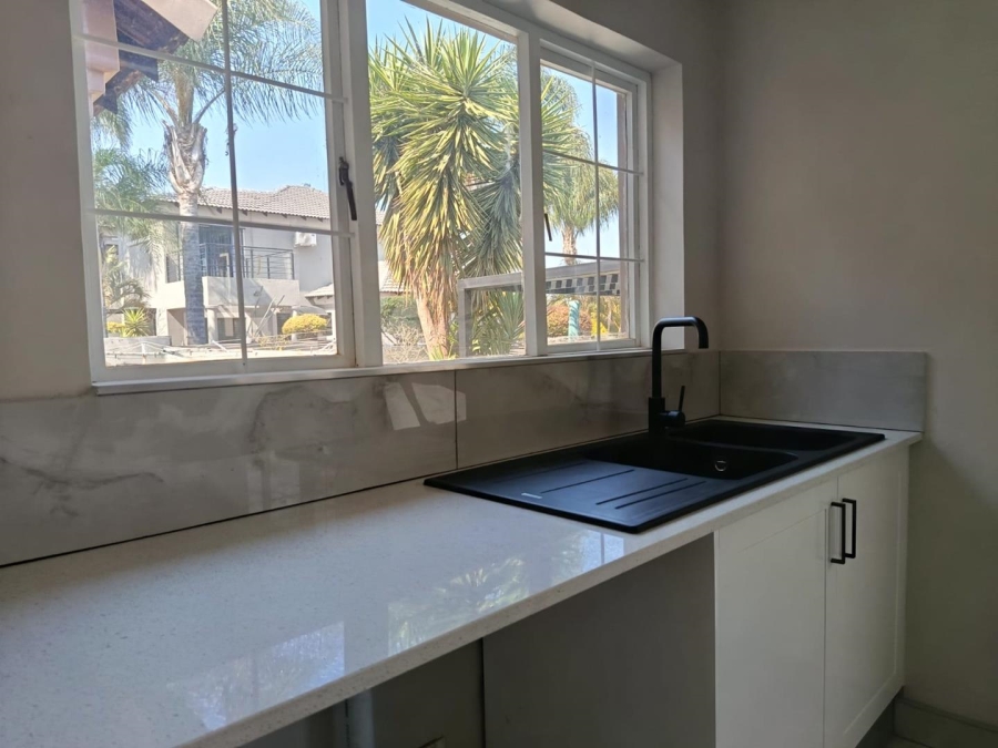 4 Bedroom Property for Sale in Amberfield Gauteng