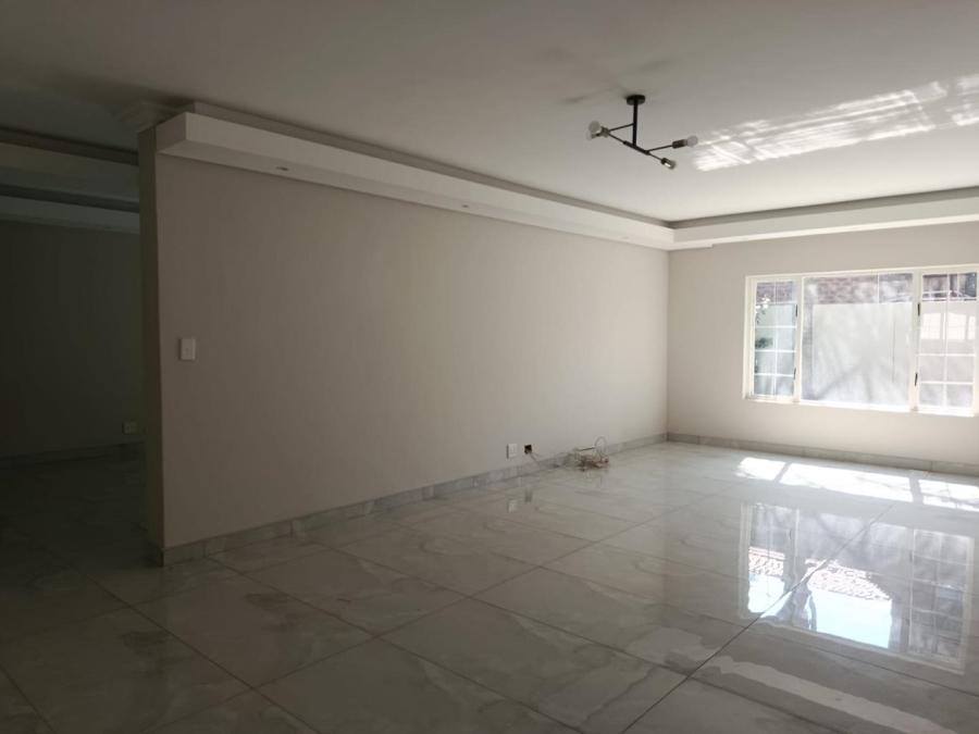 4 Bedroom Property for Sale in Amberfield Gauteng