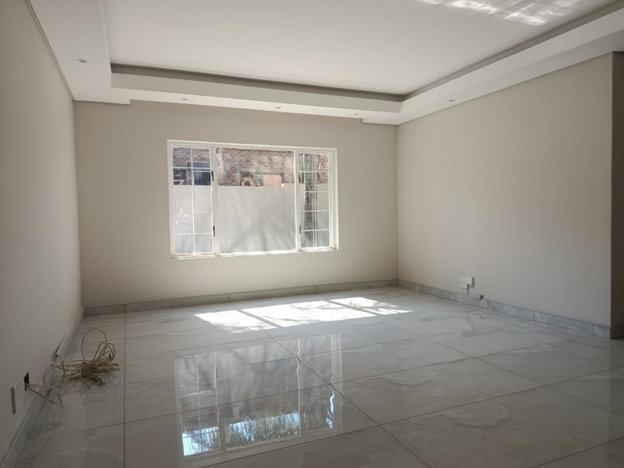 4 Bedroom Property for Sale in Amberfield Gauteng