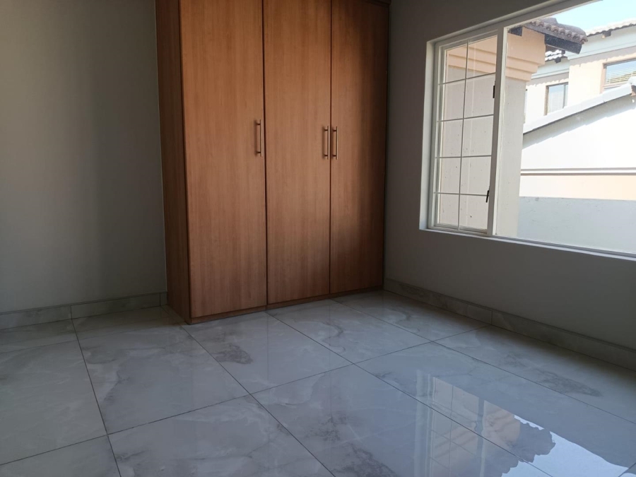 4 Bedroom Property for Sale in Amberfield Gauteng