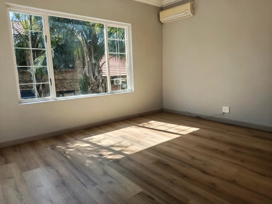 4 Bedroom Property for Sale in Amberfield Gauteng