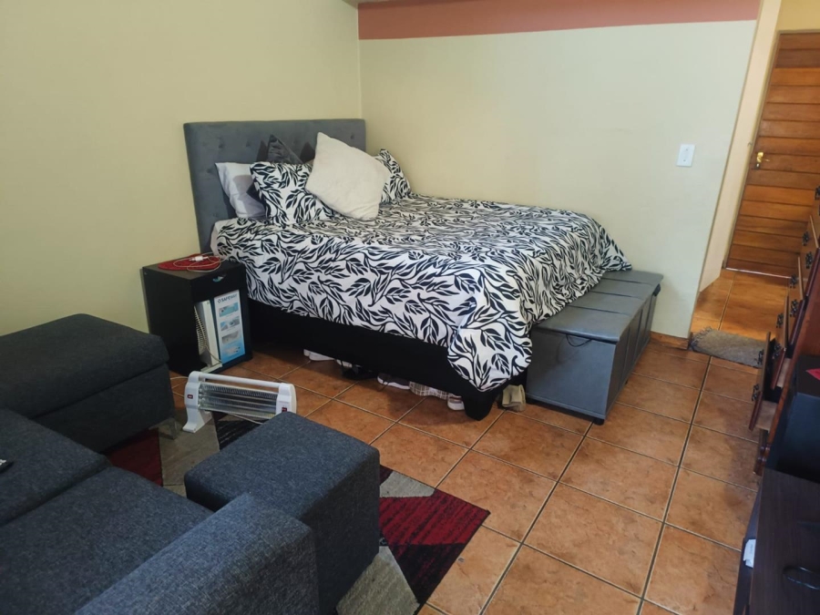 1 Bedroom Property for Sale in Clubview Gauteng