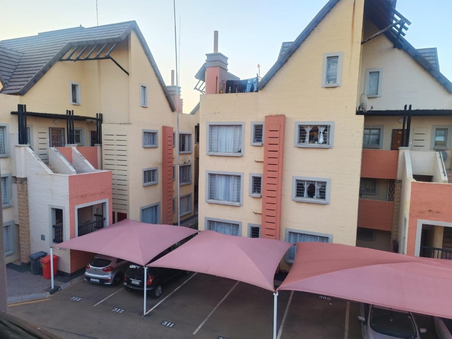 1 Bedroom Property for Sale in Clubview Gauteng