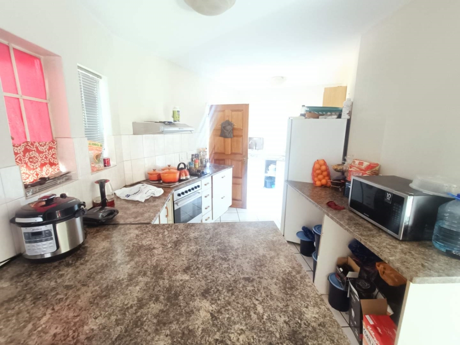 3 Bedroom Property for Sale in Die Hoewes Gauteng