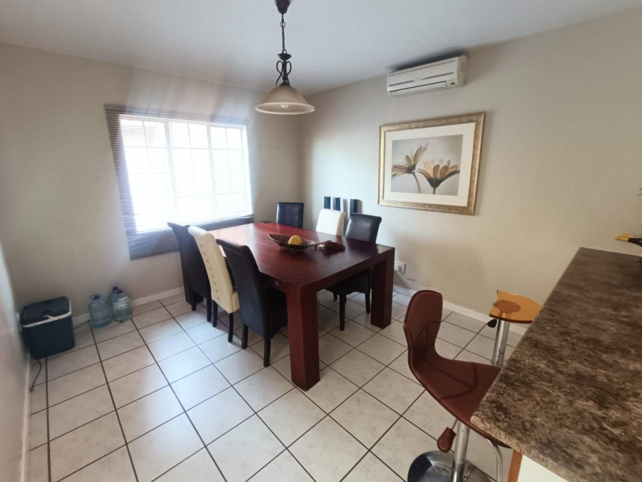3 Bedroom Property for Sale in Die Hoewes Gauteng