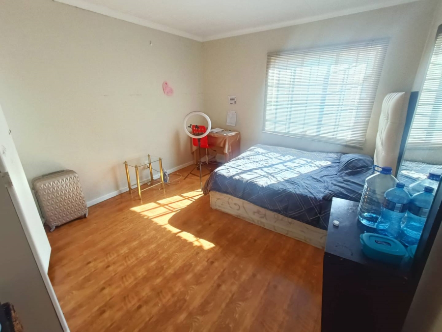 3 Bedroom Property for Sale in Die Hoewes Gauteng
