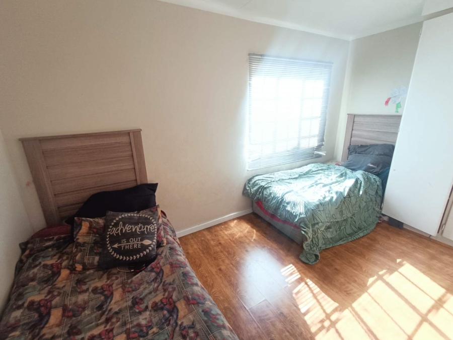 3 Bedroom Property for Sale in Die Hoewes Gauteng