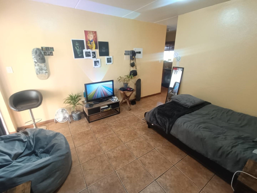 1 Bedroom Property for Sale in Clubview Gauteng